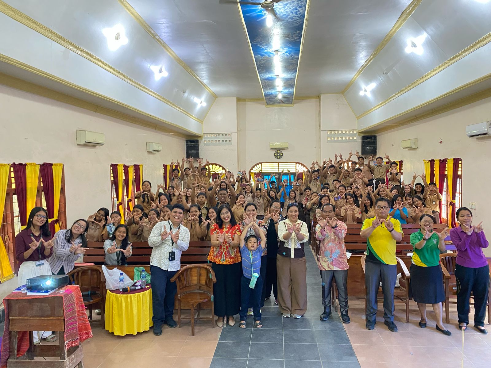 Dosen PWBI Dorong Jiwa Wirausaha Kreatif Generasi Z melalui Program “Unlocking Gen Z’s Potential” di SMA PKMI Kuala Langkat